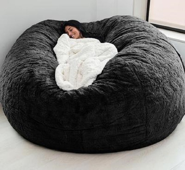 Dışarıdaki 7ft Giant Bean Bag Lounge Sandalye Yumuşak Sahte Kürk Kumaş EPS Doldur 4