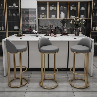 Modern Yüksek Altın Dışarı İtalyan Renkli Metal Çerçeve Restoranlar için Demir Bar Koltukları