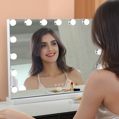 Modern Chrome Led Hollywood Vanity Mirror Işıklarla Büyütülüyor
